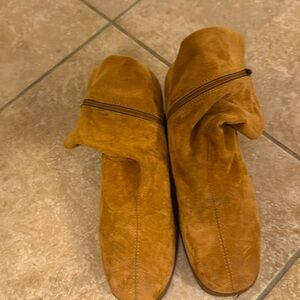 Boots, camel